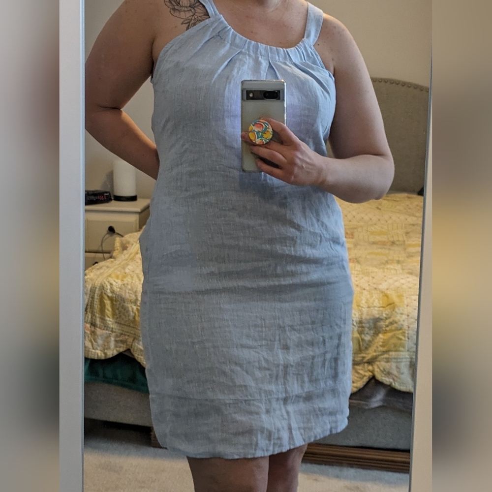 🔷 Light blue linen dress with pockets!